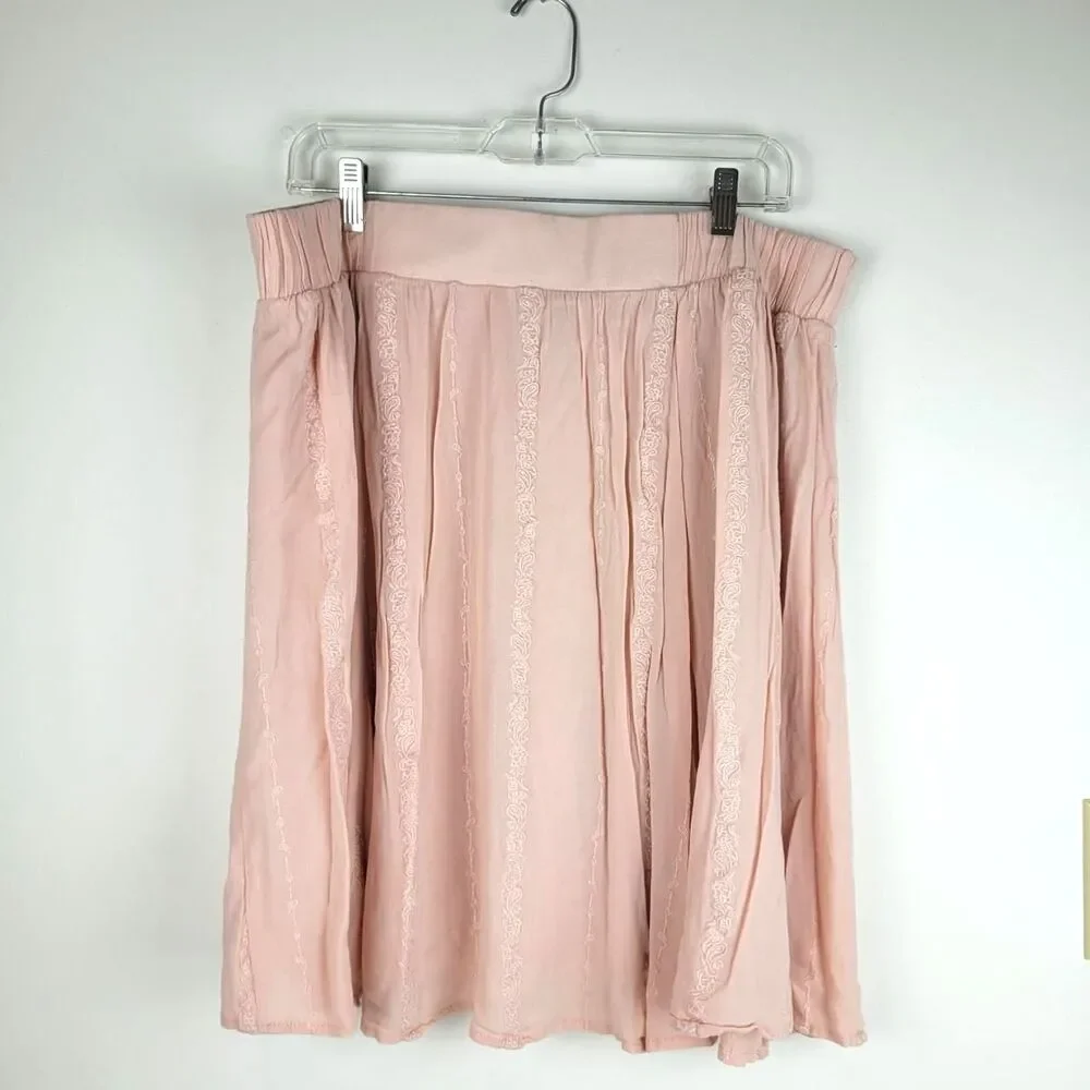 Torrid Women's Blush Pink Embroidered Skater Skirt Sz 2X fairy whimsy cottage